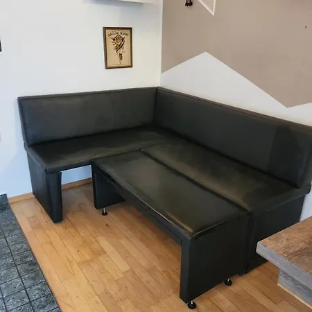 Ak דירה